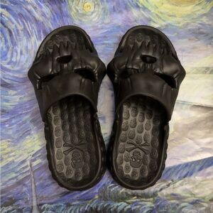 Size 6 Shein Skull Slides